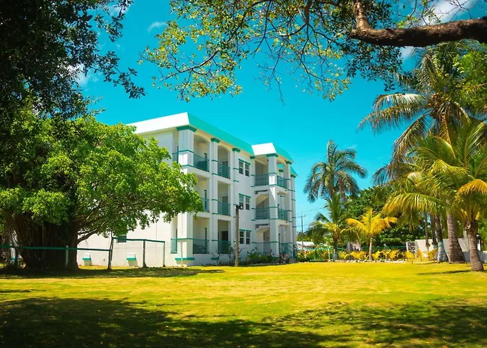 Best Western Grand Baymen Gardens