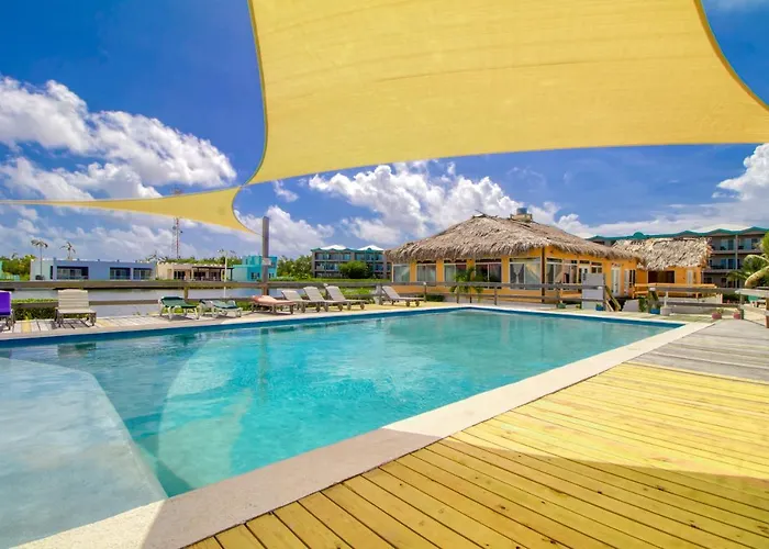 Suite F302 Mara Laguna