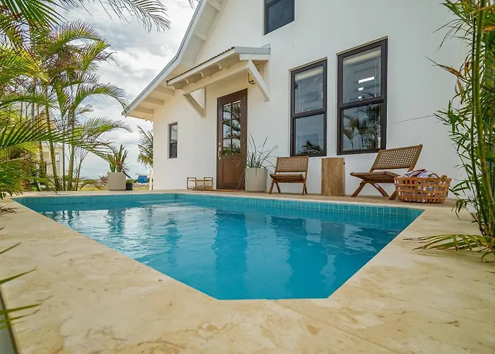 Coral Retreat And Mistico Beach Club Plus Boat Shuttle