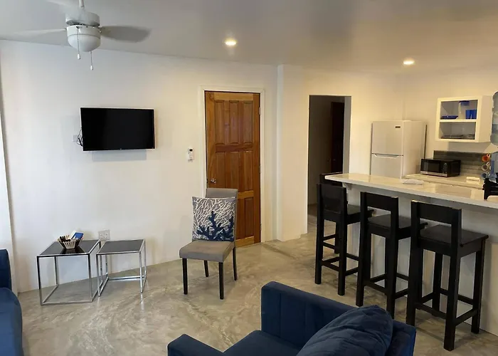 Flip Flop Inn Suites Unit 1