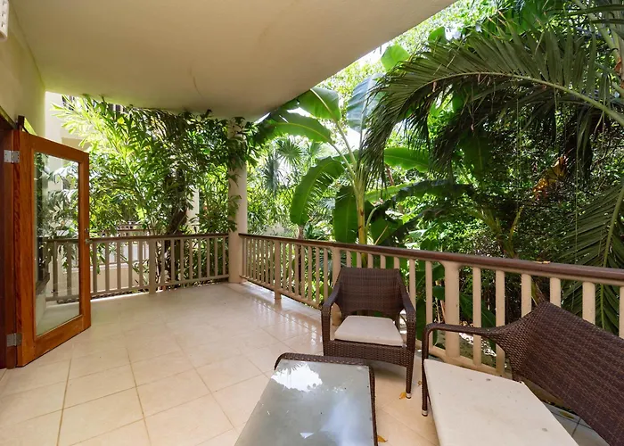 Residences At Barrier Reef 16A Garden View 1 Bedroom By Stay Floreo