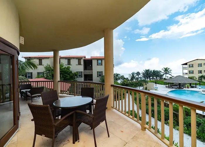 Residences At Barrier Reef 8B Oceanview 2 Bedroom By Stay Floreo