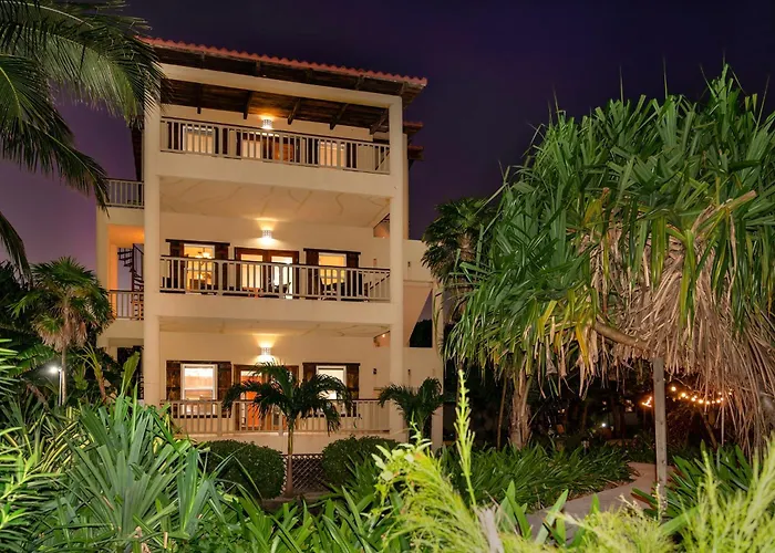 Residences At Barrier Reef 11B Partial Ocean View 2 Bedroom By Stay Floreo