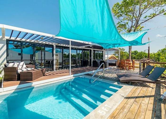 La Buena Vida - 2BR Secret Beach Off Grid Escape