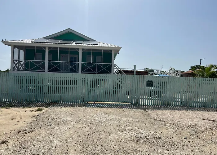Byron'S Belize Dream