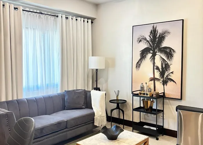 Walk The Heart Of San Pedro Viva 203 1Br