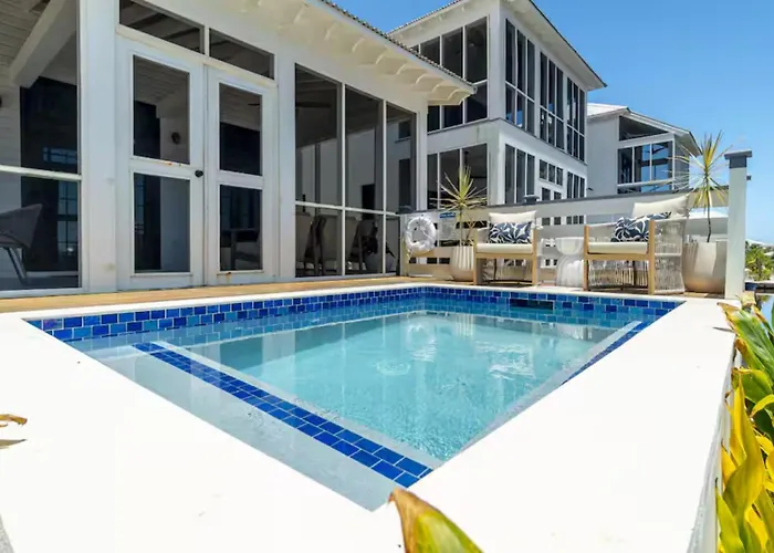 Modern Villae With Oceano View In Belize