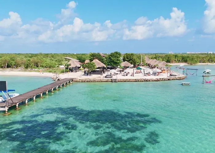 Casa Lush And Mistico Beach Club Plus Boat Shuttle