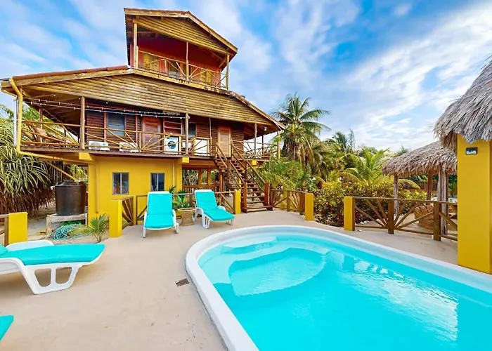 La Casa Pura Vida