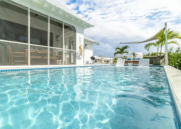Coral Reef Villa And Mistico Beach Club Plus Boat Shuttle