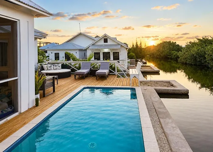 Casa Serena And Mistico Beach Club Plus Boat Shuttle