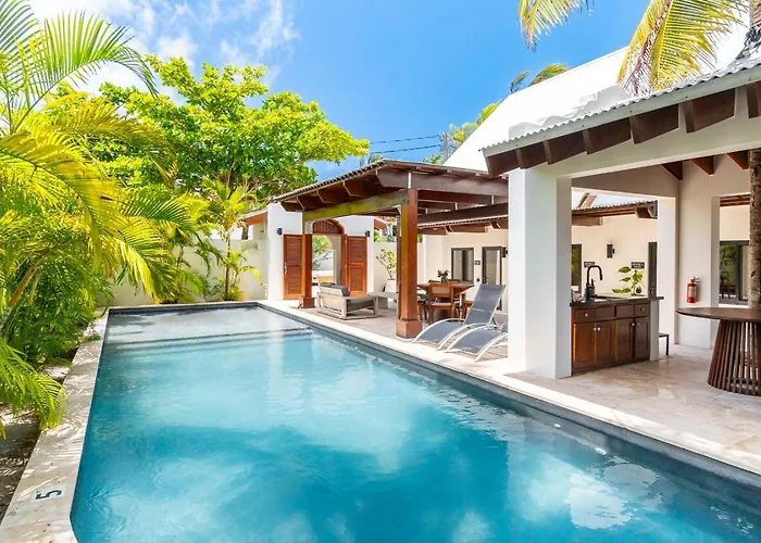 Private Villa - Large Pool And Jacuzzi